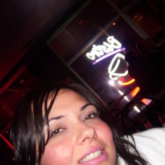 Meet your Posher, Sylvie - Picture 1 of 1